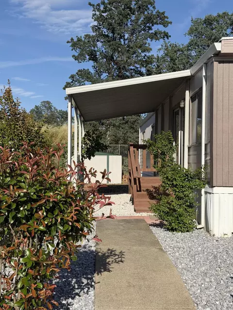 1449 Menomenee Ln, Redding, CA 96003 photo 4