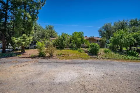 Exterior - 12125 Romar St, Redding, CA 96003 photo 9 of 10
