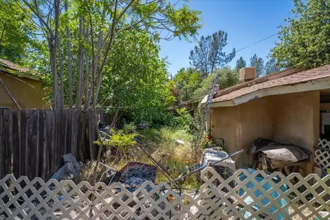 Exterior - 12125 Romar St, Redding, CA 96003 photo 6 of 10