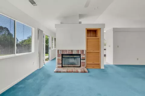 Living - 1368 Grouse Dr, Redding, CA 96003 photo 2 of 7