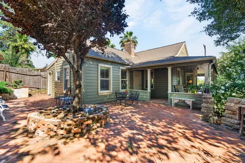Exterior - 2405 Butte St, Redding, CA 96001 photo 5 of 18