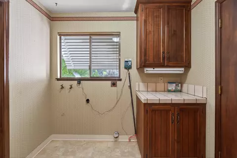 Other - 861 Dawson Ct, Redding, CA 96003 photo 5 of 8