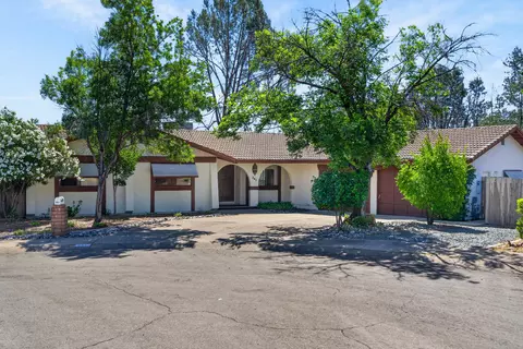 Exterior - 861 Dawson Ct, Redding, CA 96003 photo 17 of 17