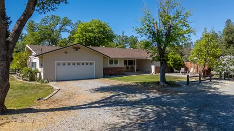 21334 Dersch Rd, Anderson, CA 96007