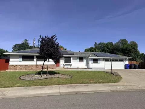 1405 Robinson Dr, Red Bluff, CA 96080