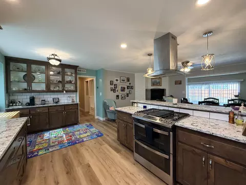 1405 Robinson Dr, Red Bluff, CA 96080 photo 4