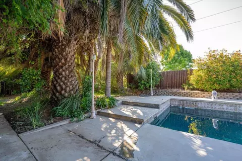 Exterior - 2372 Tradition Way, Redding, CA 96001 photo 19 of 25