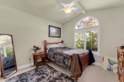 Bedroom - 2372 Tradition Way, Redding, CA 96001 photo 4 of 7