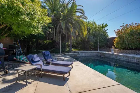 Exterior - 2372 Tradition Way, Redding, CA 96001 photo 18 of 25