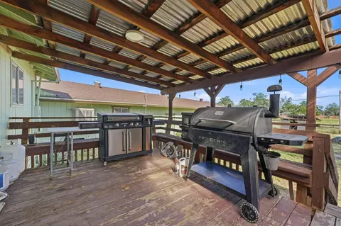 Exterior - 22189 Old Alturas Rd, Redding, CA 96003 photo 3 of 16