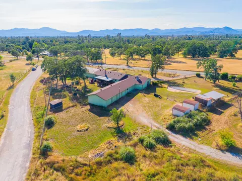 View/Area - 22189 Old Alturas Rd, Redding, CA 96003 photo 16 of 20