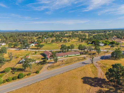 View/Area - 22189 Old Alturas Rd, Redding, CA 96003 photo 6 of 20