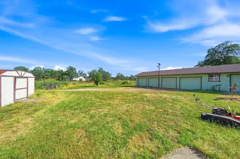 Exterior - 22189 Old Alturas Rd, Redding, CA 96003 photo 11 of 16