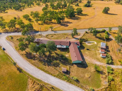 View/Area - 22189 Old Alturas Rd, Redding, CA 96003 photo 17 of 20