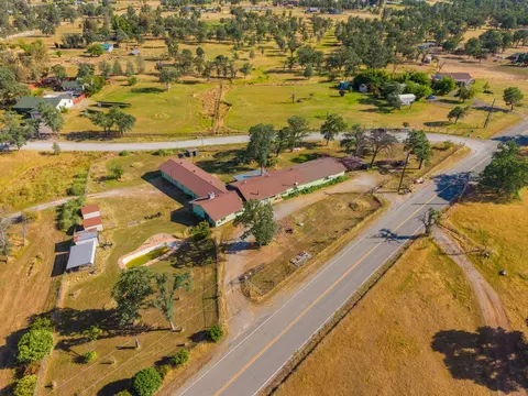 View/Area - 22189 Old Alturas Rd, Redding, CA 96003 photo 8 of 20
