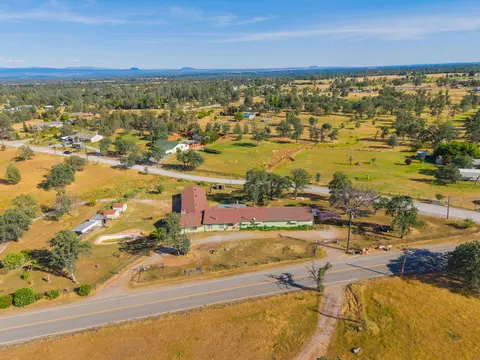 View/Area - 22189 Old Alturas Rd, Redding, CA 96003 photo 5 of 20