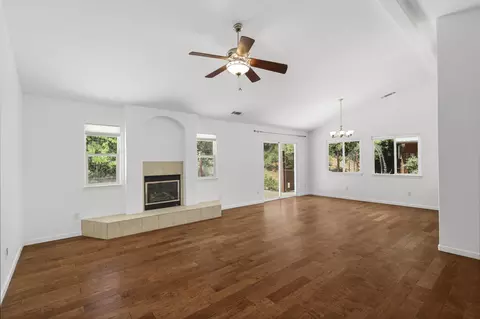 Living - 17717 Walker Mine Rd, Redding, CA 96003 photo 2 of 8