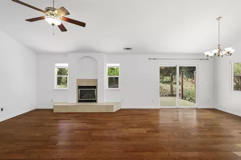 Living - 17717 Walker Mine Rd, Redding, CA 96003 photo 1 of 8