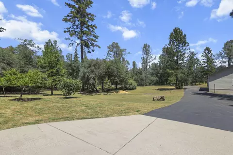 Exterior - 17717 Walker Mine Rd, Redding, CA 96003 photo 17 of 17