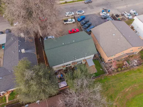 View/Area - 1075 Le Brun Ln, Redding, CA 96002 photo 1 of 4