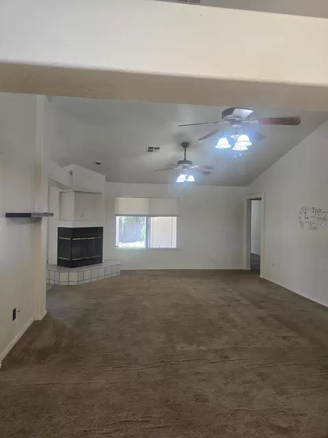 505 Martinique Cir, Redding, CA 96003 photo 2
