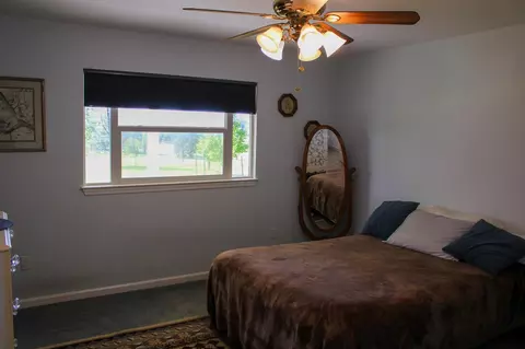 Bedroom - 12075 Kern Dr, Redding, CA 96003 photo 3 of 6