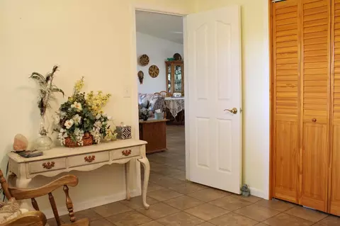 Entry Way - 12075 Kern Dr, Redding, CA 96003 photo 2 of 4