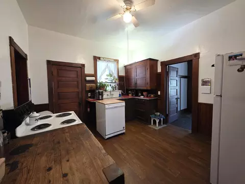 Kitchen - 1414 Marin St, Corning, CA 96021 photo 1 of 3
