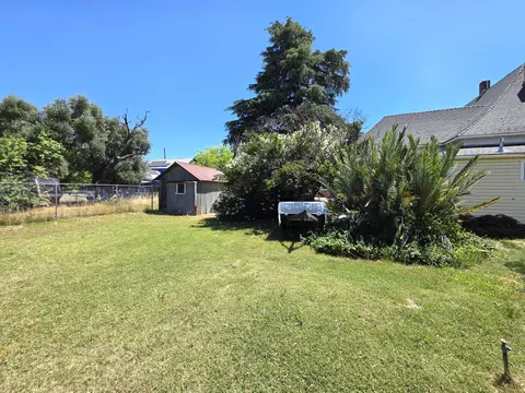 Exterior - 1414 Marin St, Corning, CA 96021 photo 6 of 13