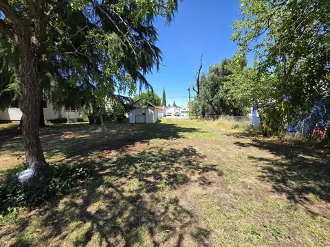 Exterior - 1414 Marin St, Corning, CA 96021 photo 9 of 13