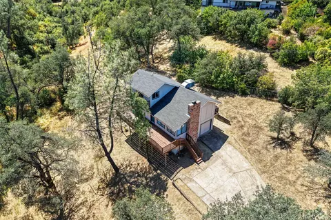 View/Area - 8741 Prospectors Rd, Redding, CA 96001 photo 2 of 8