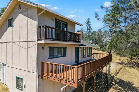 Exterior - 8741 Prospectors Rd, Redding, CA 96001 photo 6 of 13