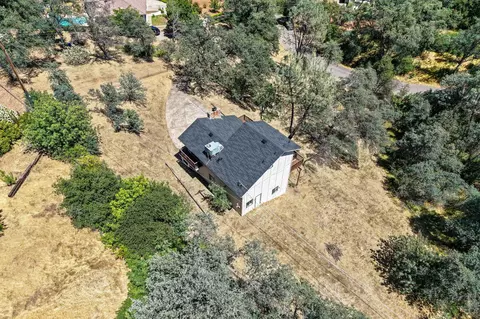 View/Area - 8741 Prospectors Rd, Redding, CA 96001 photo 4 of 8