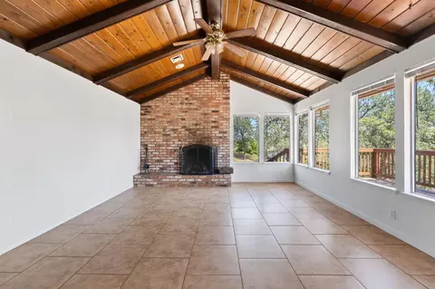 Living - 8741 Prospectors Rd, Redding, CA 96001 photo 2 of 6