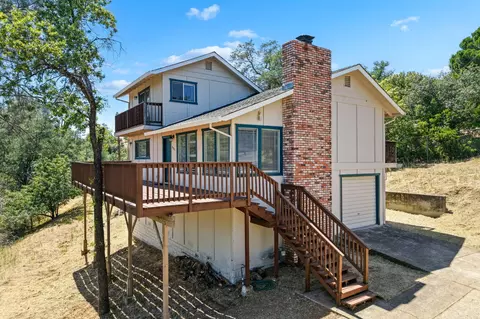 8741 Prospectors Rd, Redding, CA 96001