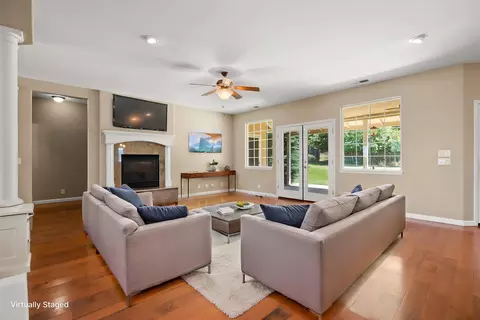 Living - 22745 Daha Dr, Red Bluff, CA 96080 photo 4 of 8