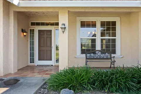 Exterior - 22745 Daha Dr, Red Bluff, CA 96080 photo 3 of 4