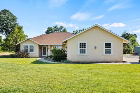 22745 Daha Dr, Red Bluff, CA 96080