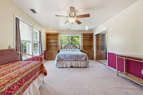 Bedroom - 8745 Glendive Ln, Redding, CA 96001 photo 3 of 4