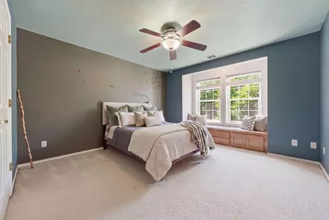 Bedroom - 8745 Glendive Ln, Redding, CA 96001 photo 4 of 4