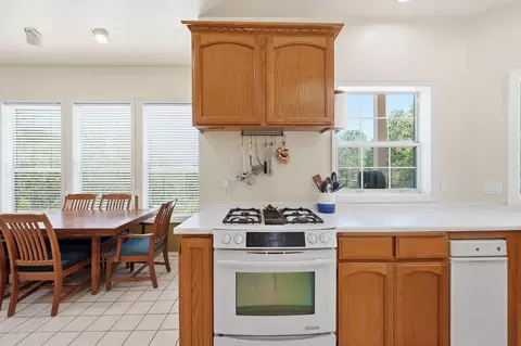 Kitchen - 8745 Glendive Ln, Redding, CA 96001 photo 3 of 4
