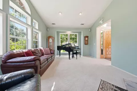 Living - 8745 Glendive Ln, Redding, CA 96001 photo 2 of 3