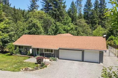 179 Rush Creek Dr, Weaverville, CA 96093
