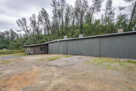 Exterior - 1609 Kenyon Dr, Redding, CA 96001 photo 3 of 3