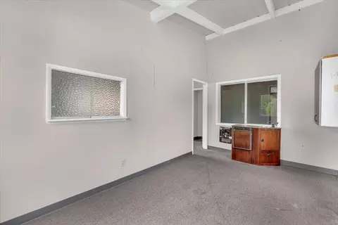 Living - 1609 Kenyon Dr, Redding, CA 96001 photo 1 of 1