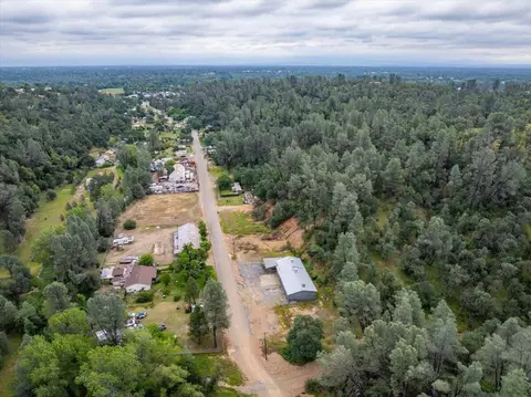 View/Area - 1609 Kenyon Dr, Redding, CA 96001 photo 3 of 3