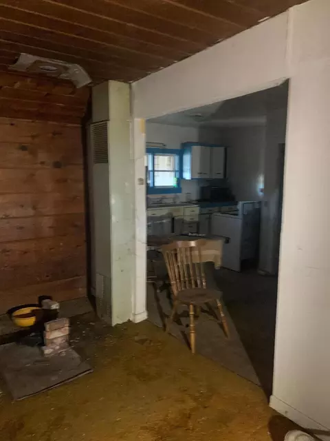Entry Way - 43524 E State Highway 299, Fall River Mills, CA 96028 photo 1 of 6