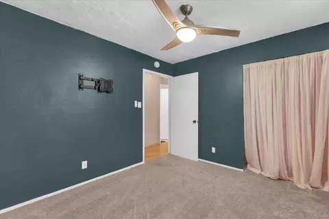 Bedroom - 18805 Drake Rd, Red Bluff, CA 96080 photo 5 of 7