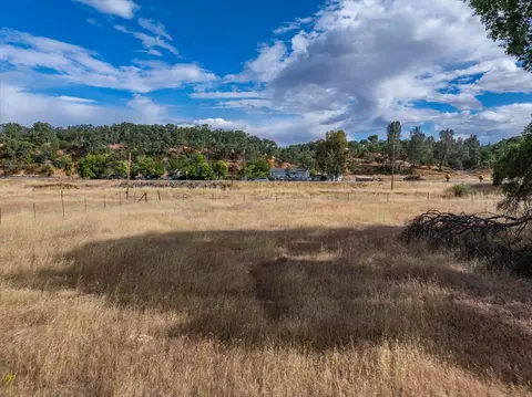 Exterior - 18805 Drake Rd, Red Bluff, CA 96080 photo 14 of 21
