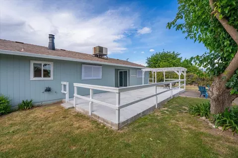 Exterior - 18805 Drake Rd, Red Bluff, CA 96080 photo 8 of 21